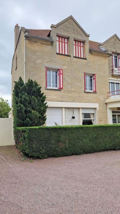 Appartement Ouistreham Proche Centre Et Plage Eksteriør bilde